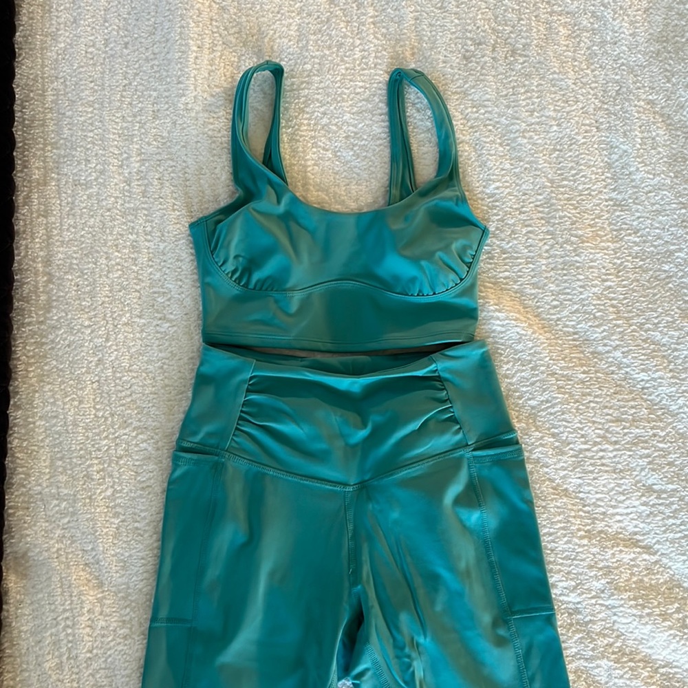 NWOT Free People Movement workout set!